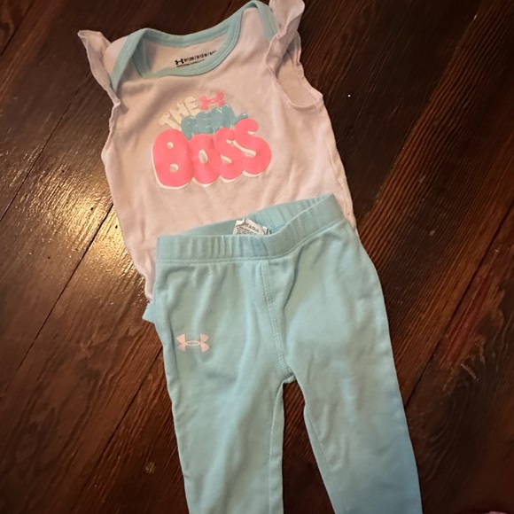 Baby girl Under Armour set. Size 9-12 months - Picture 1 of 3